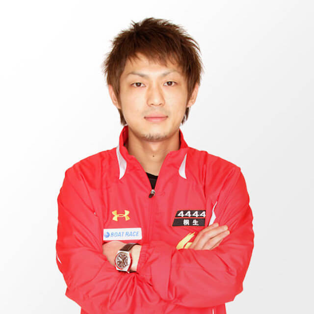 ボートレース　桐生順平選手　ウェア 競艇選手桐生順平とは？年収や成績・弟子の情報など徹底解説
